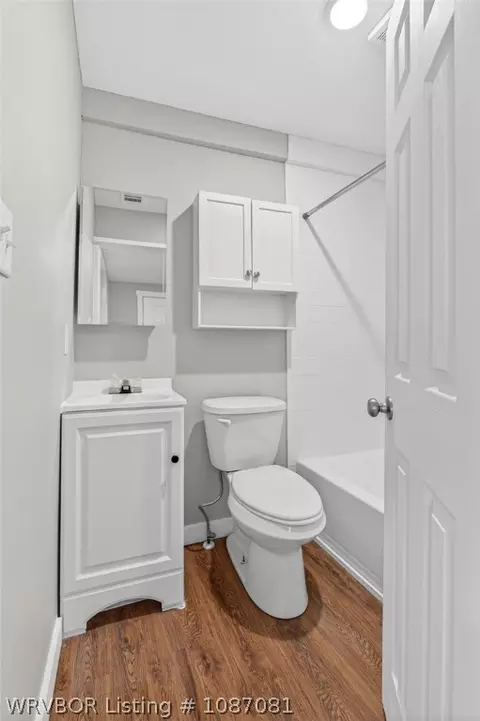 Bath - 2910 Virginia Ave, Fort Smith, AR 72904 photo 1 of 1