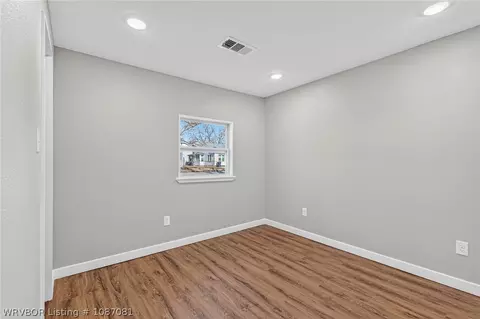 Bedroom - 2910 Virginia Ave, Fort Smith, AR 72904 photo 1 of 4