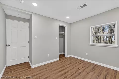 Bedroom - 2910 Virginia Ave, Fort Smith, AR 72904 photo 2 of 4