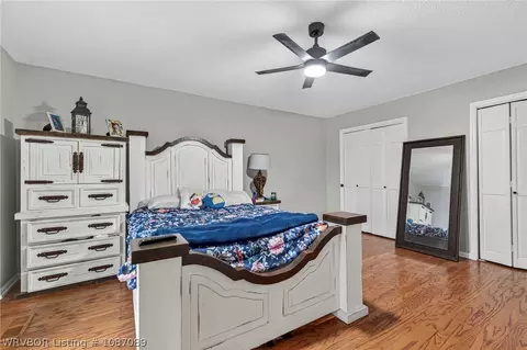 Bedroom - 8901 Royal Ridge Dr, Fort Smith, AR 72903 photo 3 of 4