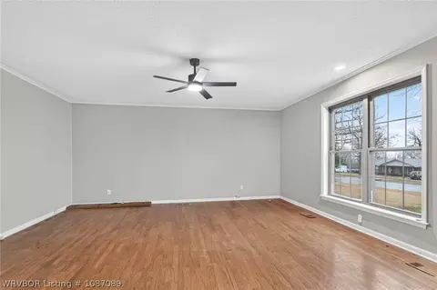 Living - 8901 Royal Ridge Dr, Fort Smith, AR 72903 photo 1 of 2