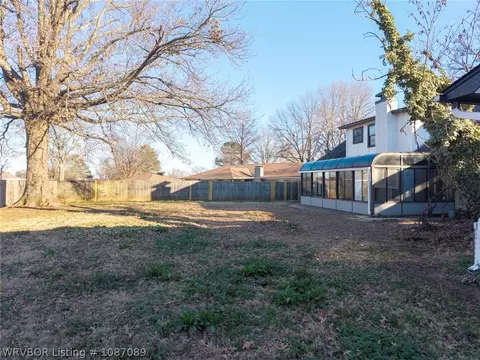 Exterior - 8901 Royal Ridge Dr, Fort Smith, AR 72903 photo 8 of 9