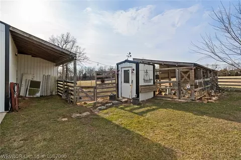 Exterior - 639 Nc 1625, Compton, AR 72624 photo 16 of 18
