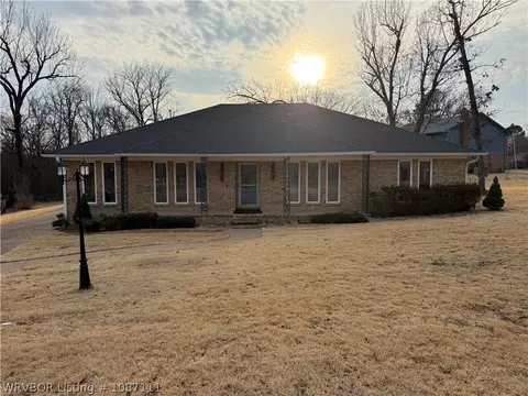 10920 Hunters Point Rd, Fort Smith, AR 72903