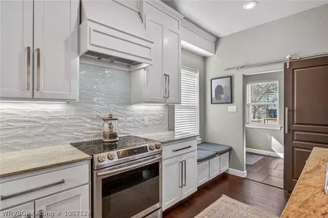 Kitchen - 2206 S T St, Fort Smith, AR 72901 photo 3 of 5