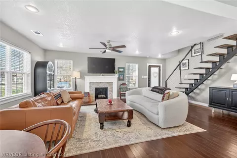 Living - 2206 S T St, Fort Smith, AR 72901 photo 2 of 2