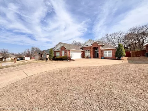 Exterior - 8409 Vickery Ln, Fort Smith, AR 72908 photo 3 of 16