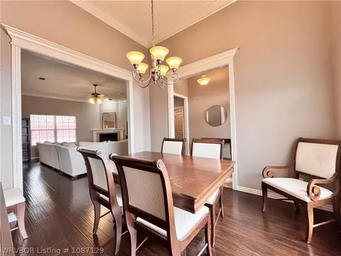 Dining - 8409 Vickery Ln, Fort Smith, AR 72908 photo 2 of 5