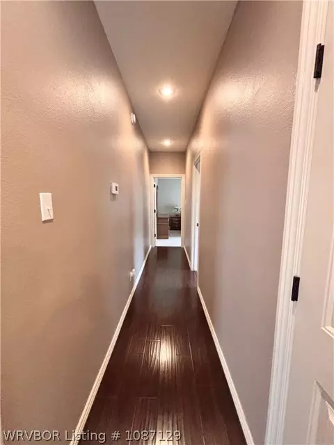 Entry Way - 8409 Vickery Ln, Fort Smith, AR 72908 photo 8 of 9