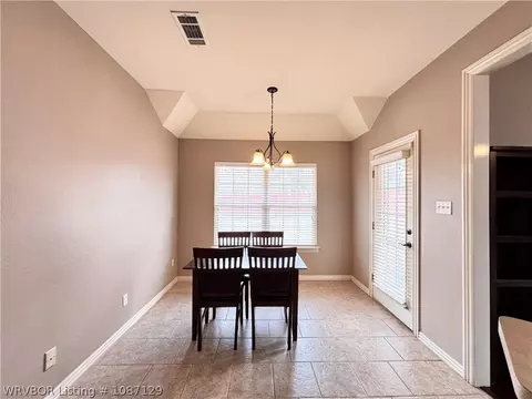 Dining - 8409 Vickery Ln, Fort Smith, AR 72908 photo 5 of 5