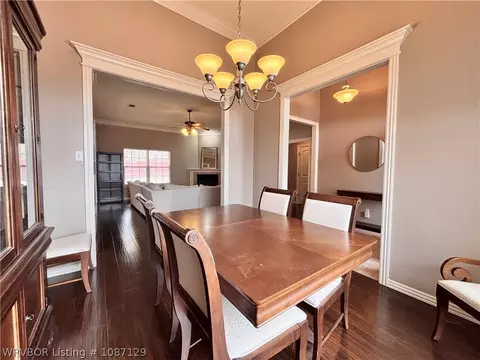 Dining - 8409 Vickery Ln, Fort Smith, AR 72908 photo 3 of 5