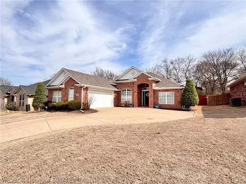 Exterior - 8409 Vickery Ln, Fort Smith, AR 72908 photo 1 of 16