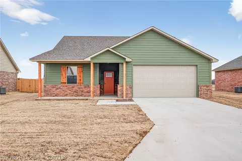 124 Countryside, Pocola, OK 74902