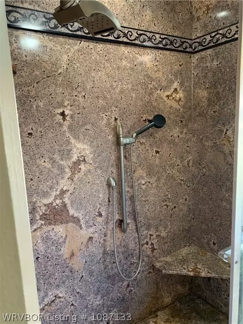 Bath - 7907 Yorktown Rd, Fort Smith, AR 72903 photo 2 of 6