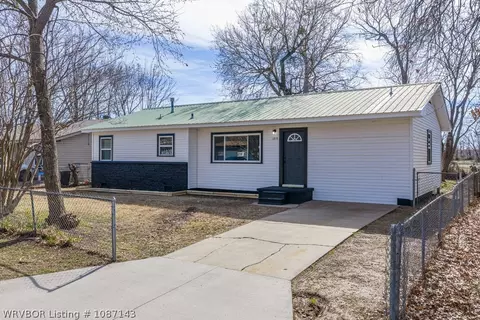 1810 Waco St, Fort Smith, AR 72901