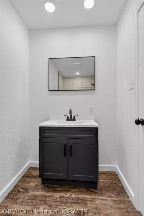 Bath - 1810 Waco St, Fort Smith, AR 72901 photo 1 of 4