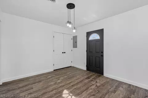 Entry Way - 1810 Waco St, Fort Smith, AR 72901 photo 3 of 3