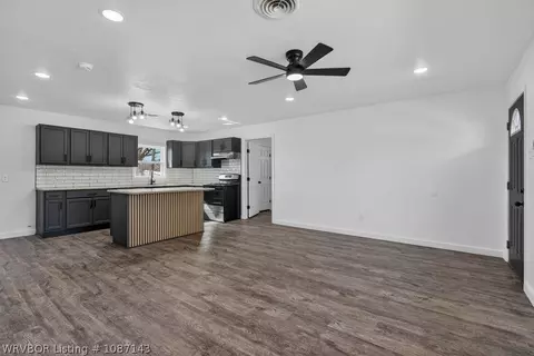 Entry Way - 1810 Waco St, Fort Smith, AR 72901 photo 1 of 3