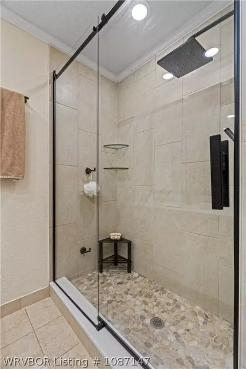 Bath - 9813 Shadow Branch Ln, Fort Smith, AR 72903 photo 2 of 3