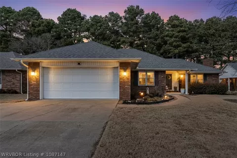 9813 Shadow Branch Ln, Fort Smith, AR 72903