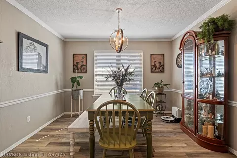 Dining - 9813 Shadow Branch Ln, Fort Smith, AR 72903 photo 2 of 2