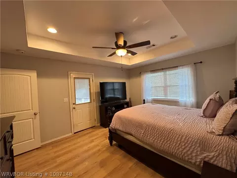 Bedroom - 39803 Cedar Hill Cir, Howe, OK 74940 photo 2 of 11
