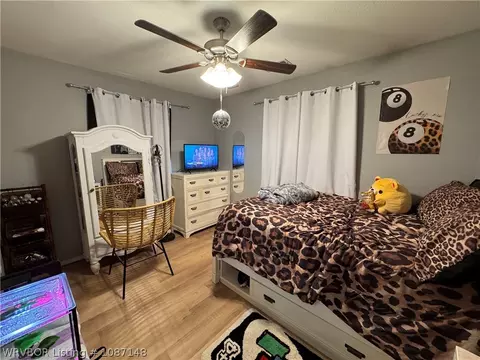 Bedroom - 39803 Cedar Hill Cir, Howe, OK 74940 photo 10 of 11