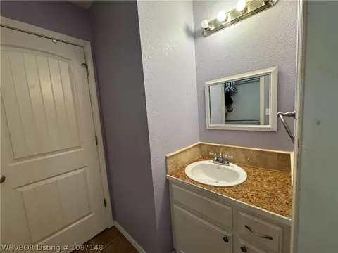 Bath - 39803 Cedar Hill Cir, Howe, OK 74940 photo 5 of 7