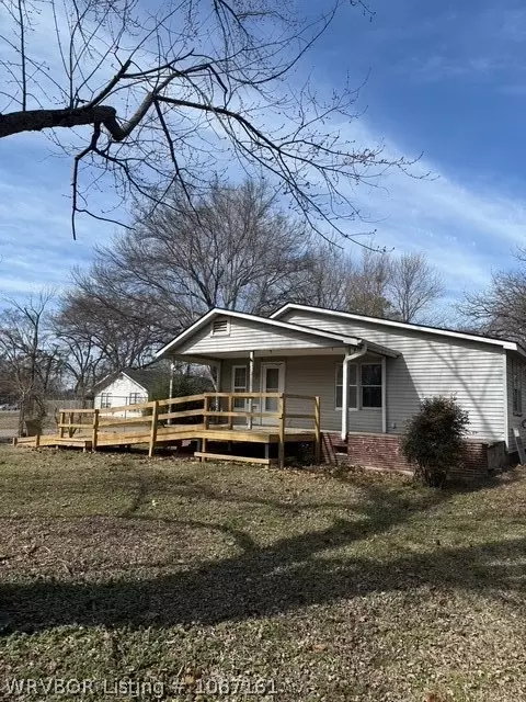 601 E Delaware, Sallisaw, OK 74955