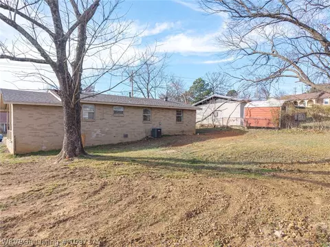 Exterior - 1104 9th St, Barling, AR 72923 photo 9 of 15
