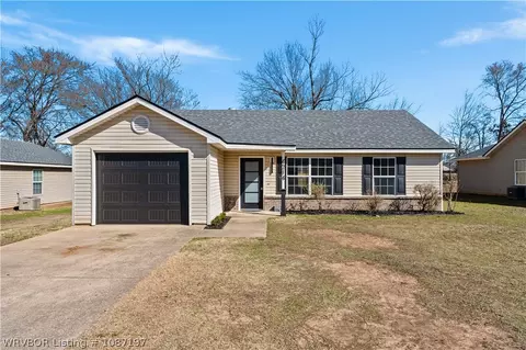 4214 Oak Park Cir, Fort Smith, AR 72904