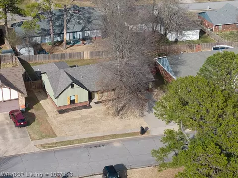 View/Area - 2300 Pine Ln, Barling, AR 72923 photo 1 of 3