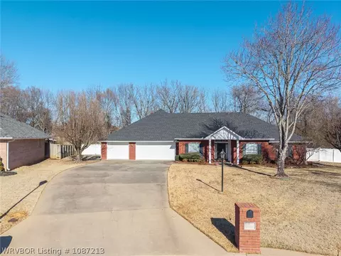 Exterior - 6301 Cedar Break Dr, Fort Smith, AR 72916 photo 4 of 14