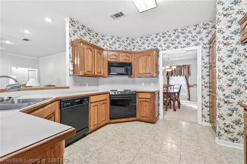 Kitchen - 6301 Cedar Break Dr, Fort Smith, AR 72916 photo 1 of 4