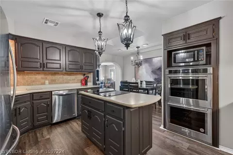 2305 Brigadoon Dr, Fort Smith, AR 72908 photo 9