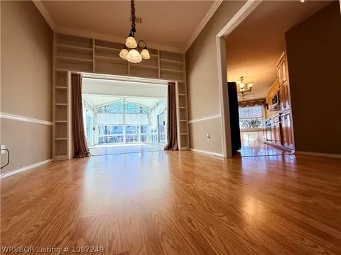 Living - 9912 Glen Flora Cir, Fort Smith, AR 72908 photo 2 of 2