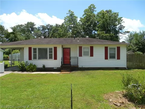 1712 Memphis St, Fort Smith, AR 72901