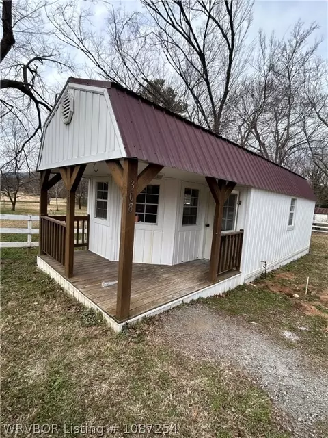 308 2nd St, Hartford, AR 72938