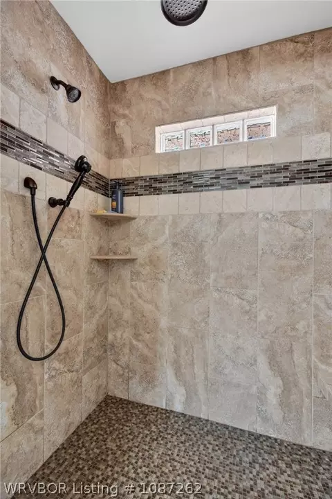 Bath - 8723 Reata St, Fort Smith, AR 72916 photo 1 of 4