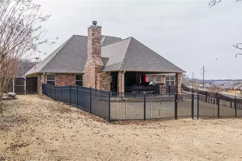 Exterior - 8723 Reata St, Fort Smith, AR 72916 photo 8 of 9