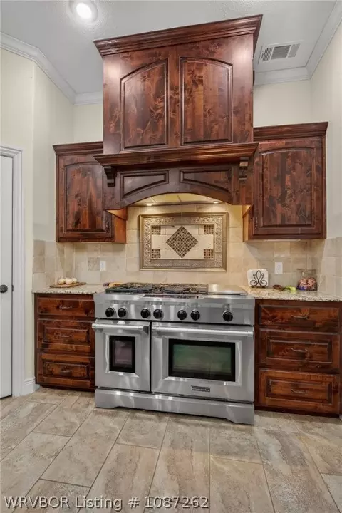 Kitchen - 8723 Reata St, Fort Smith, AR 72916 photo 5 of 6