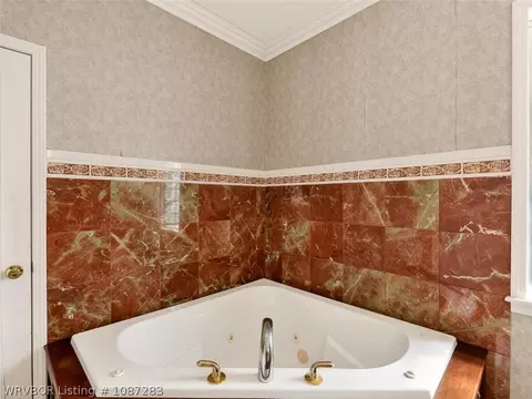Bath - 42267 Timber Ridge Rd, Howe, OK 74940 photo 4 of 5