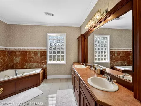 Bath - 42267 Timber Ridge Rd, Howe, OK 74940 photo 3 of 5
