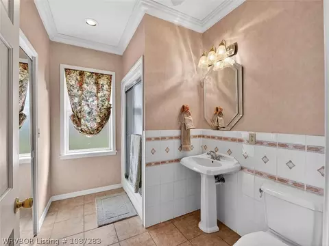 Bath - 42267 Timber Ridge Rd, Howe, OK 74940 photo 2 of 5