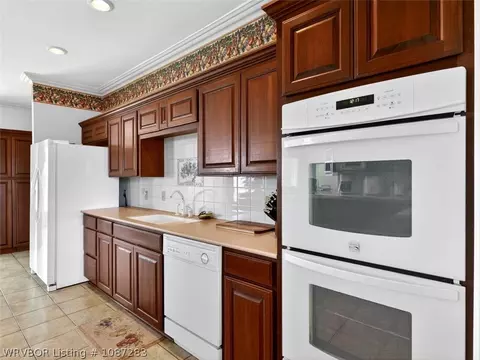Kitchen - 42267 Timber Ridge Rd, Howe, OK 74940 photo 4 of 6