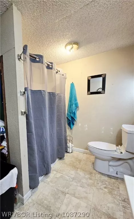 Bath - 714 E Chism St, Paris, AR 72855 photo 2 of 2