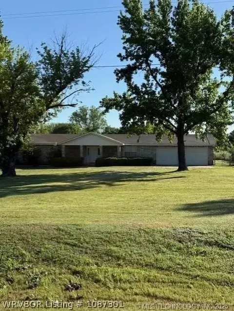 3229 Cherokee Ave, Sallisaw, OK 74955