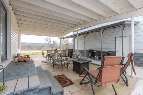 Exterior - 504 S 9th St, Paris, AR 72855 photo 4 of 4