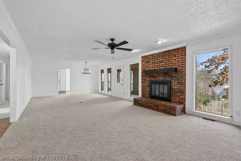 Living - 7509 Dover Pl, Fort Smith, AR 72903 photo 2 of 3