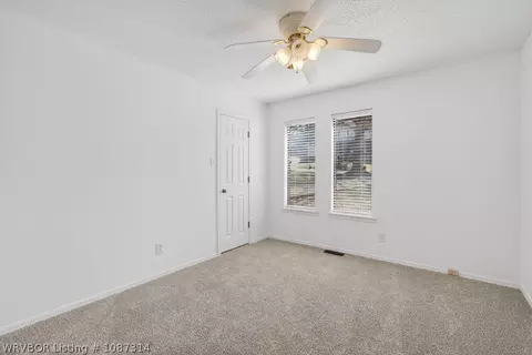 Bedroom - 7509 Dover Pl, Fort Smith, AR 72903 photo 2 of 4